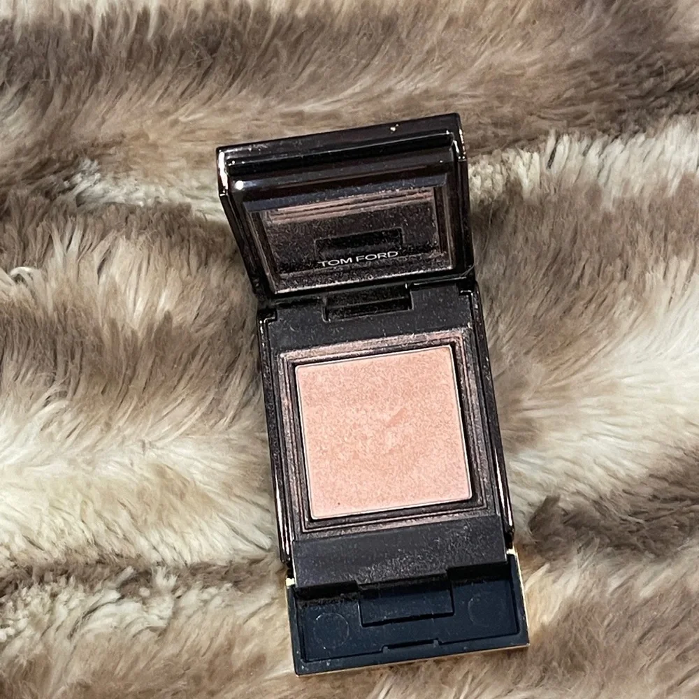 Tom Ford Private Shadow Eyeshadow 01 Exposure Sateen Pink